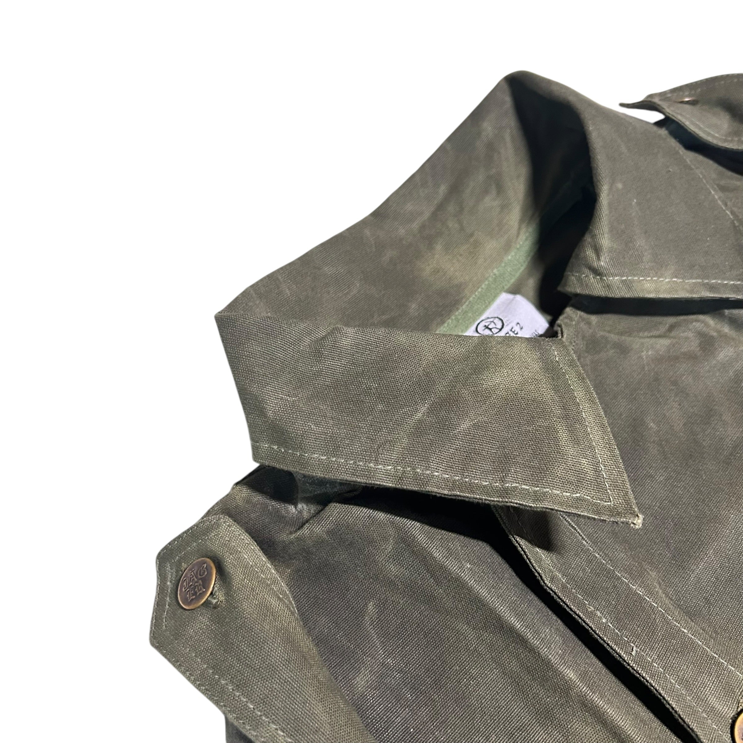 "VERSATZ" JACKET- OLIVE GREEN